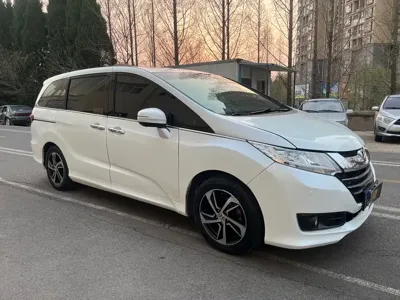 Honda Odyssey 2015, 90000 км, за 62800 CNY - фото 3