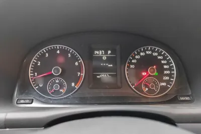Volkswagen Touran 2015, 22100 км, за 54744.05 CNY - фото 10