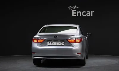 Lexus ES 2015, 132971 км, за 15360000 KRW