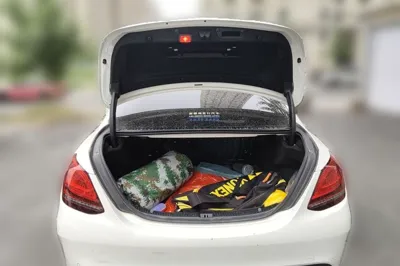 Mercedes-Benz C-Class 2019, 99600 км, за 102513.38 CNY - фото 19