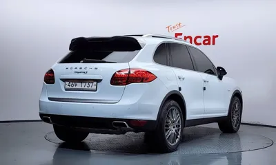 Porsche Cayenne 2014, 143404 км, за 21990000 KRW