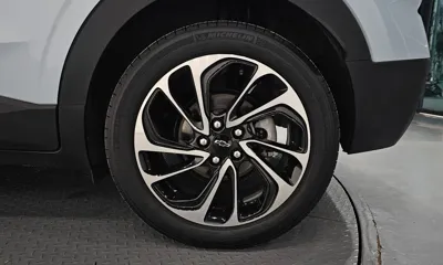 ChevroletGMDaewoo 볼트 EUV 2023, 70099 км, за 20900000 KRW - фото 21