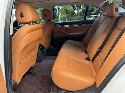 BMW 5 Series 2018, 120000 км, за 133800 CNY - фото 7