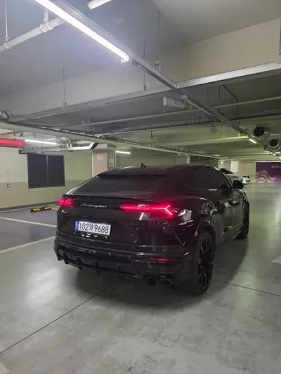 Lamborghini Urus · 2022 год