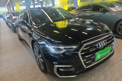 Audi A6L 2023, 59400 км, за 290830.95 CNY