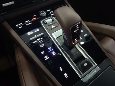 Porsche Cayenne 2023, 30038 км, за 119000000 KRW - фото 9