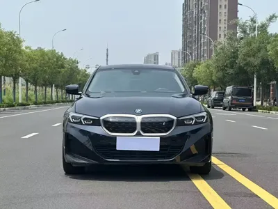 BMW i3 · 2024 год