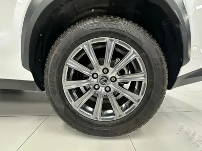 Lexus NX 2020, 69000 км, за 173800 CNY - фото 9