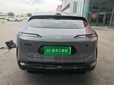 Avatr Avatr 07 2025, 7500 км, за 201400 CNY