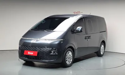 Hyundai Staria · 2025 год