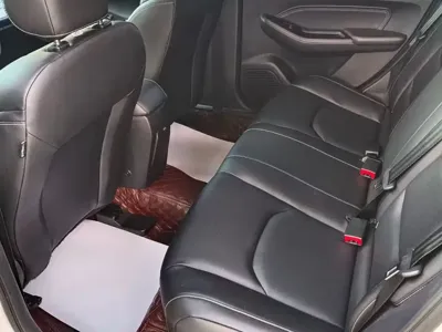 Ford Escort 2022, 30000 км, за 64800 CNY - фото 9