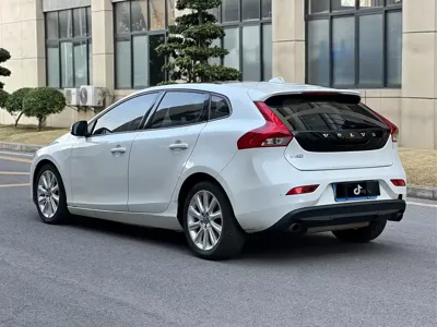 Volvo V40 2014, 120000 км, за 28800 CNY - фото 14