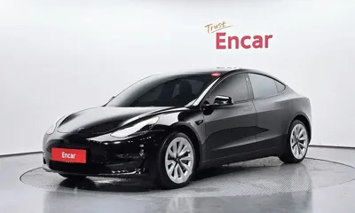 Tesla Model 3 · 2022 год