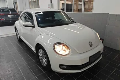 Volkswagen Beetle 2013, 83100 км, за 71727.54 CNY