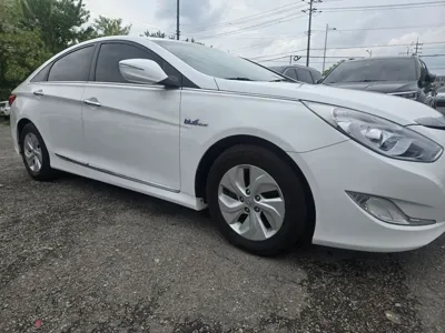 Hyundai Sonata 2015, 98600 км, за 7800000 KRW