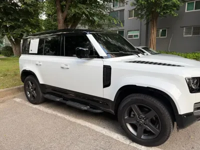 Land Rover Defender 2024, 27460 км, за 88260000 KRW