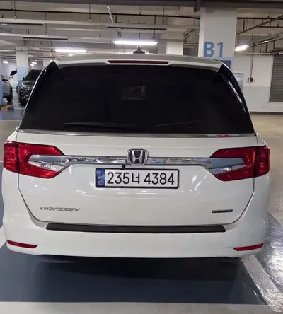 Honda Odyssey 2019, 75300 км, за 27500000 KRW