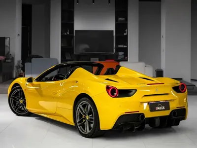 Ferrari 488 2018, 25000 км, за 2160000 CNY - фото 5