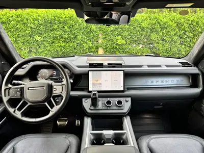 Land Rover Defender 2025, 1800 км, за 765800 CNY - фото 15
