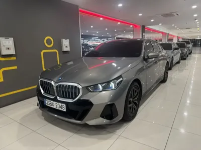 BMW 5-Series · 2025 год