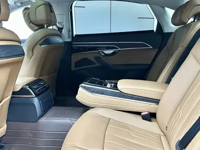 Audi A8 2024, 38000 км, за 395000 CNY - фото 12