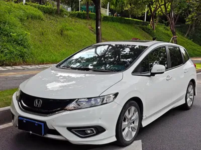 Honda Jade 2015, 140000 км, за 42800 CNY