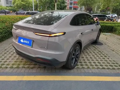 ONVO ONVO L60 2025, 17600 км, за 109800 CNY
