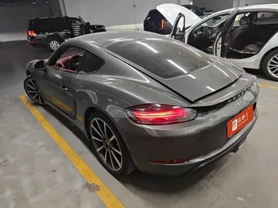 Porsche 718 2021, 50000 км, за 278000 CNY