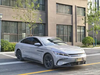 BYD Han 2025, 50000 км, за 88800 CNY