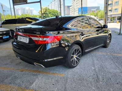 Hyundai Grandeur 2015, 103892 км, за 7600000 KRW