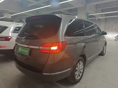 Buick GL8 2018, 173299 км, за 57400 CNY