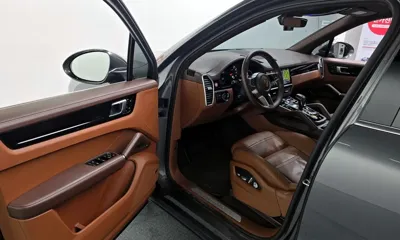 Porsche Cayenne 2019, 51482 км, за 71000000 KRW - фото 11