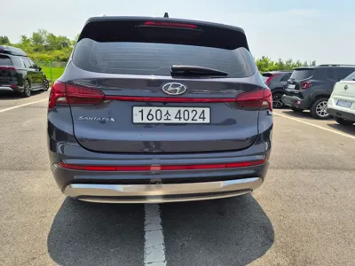 Hyundai Santafe 2023, 12030 км, за 32900000 KRW
