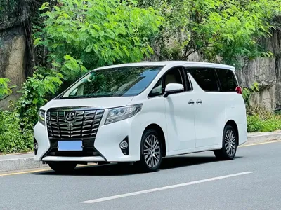 Toyota Alphard · 2017 год