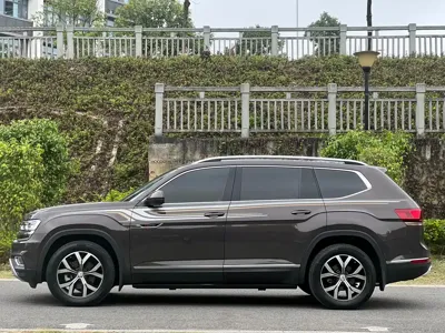 Volkswagen Teramont 2019, 140000 км, за 118000 CNY
