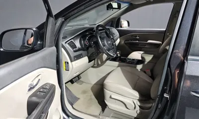 Kia Canival 2019, 123035 км, за 12500000 KRW - фото 10