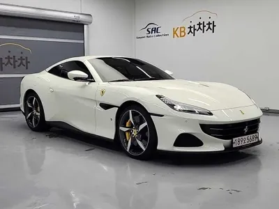 Ferrari Portofino 2023, 17153 км, за 235000000 KRW