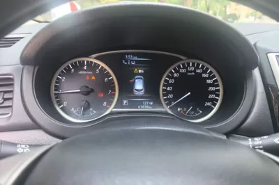 Nissan Tiida 2016, 67600 км, за 40937.37 CNY - фото 11