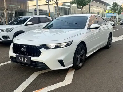 Honda Inspire · 2025 год