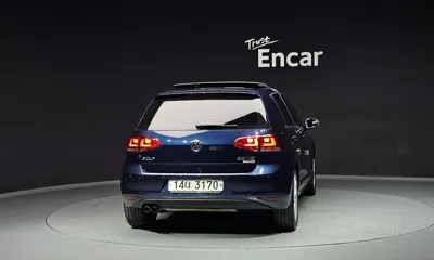 Volkswagen Golf 2015, 90641 км, за 10900000 KRW