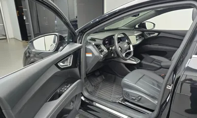 Audi Q4 e-tron 2023, 13733 км, за 45900000 KRW - фото 10