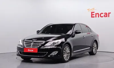 Hyundai Genesis · 2013 год