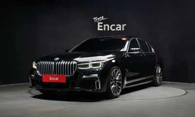 BMW 7-Series · 2021 год