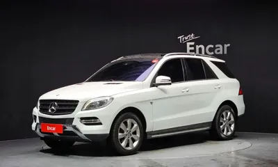 Mercedes-Benz M-Class · 2015 год