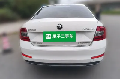 Skoda Octavia 2017, 107500 км, за 36453.92 CNY - фото 5
