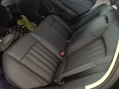 Volkswagen 帕萨特插电混动 2025, 7500 км, за 126100 CNY - фото 17