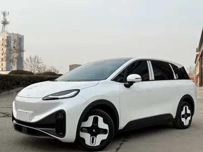 Arcfox S · 2025 год