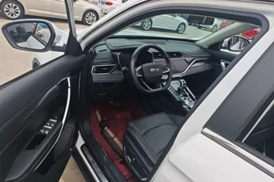 Geely Auto Emgrand X7 Sport 2020, 57800 км, за 61712.94 CNY - фото 18