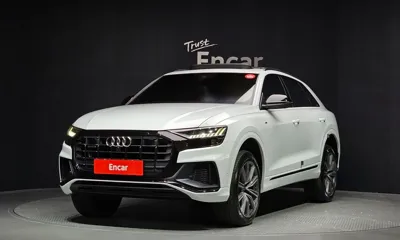 Audi Q8 · 2021 год