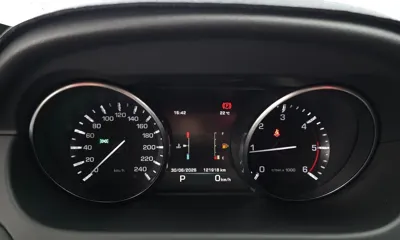 Land Rover Discovery Sport 2016, 121918 км, за 6900000 KRW - фото 8